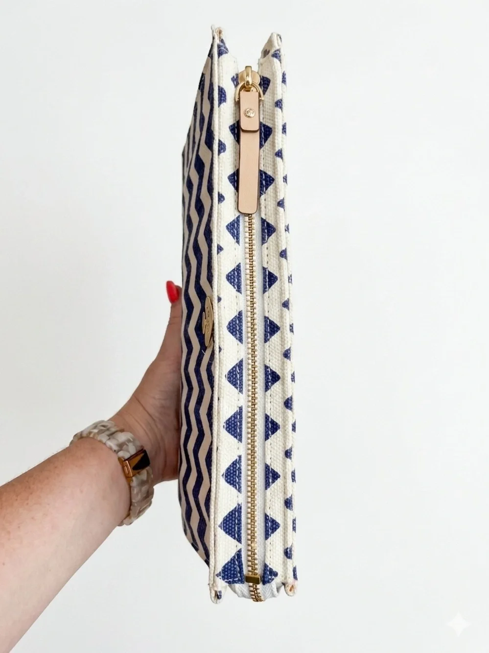 kate spade navy and cream chevron wristlet clutch